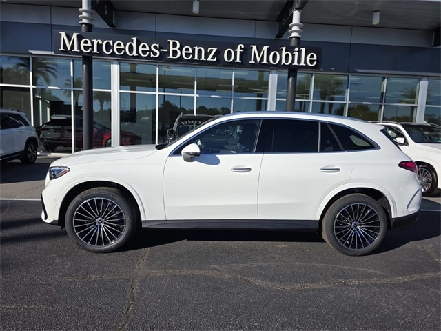 2026 Mercedes-Benz GLC Base's photo
