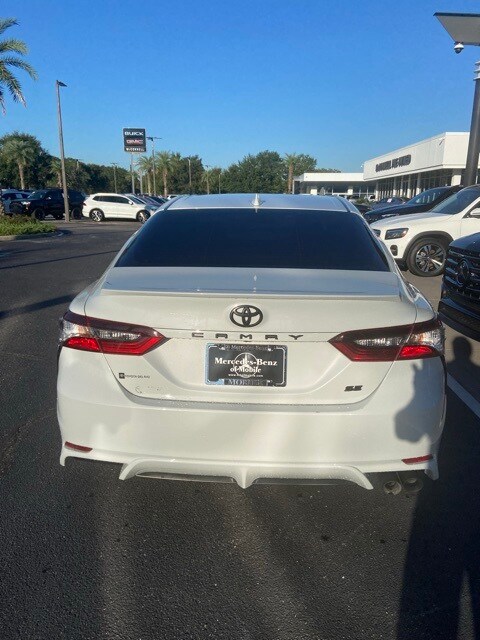 2023 Toyota Camry SE photo 3