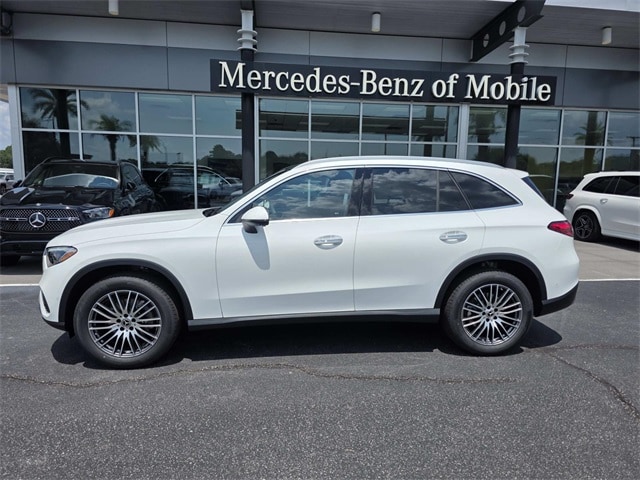 2026 Mercedes-Benz GLC Base's photo