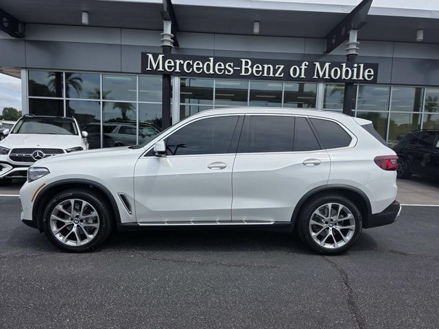 2021 BMW X5 sDrive40i's photo