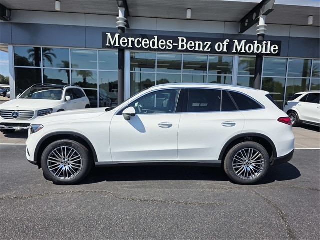 2026 Mercedes-Benz GLC Base's photo