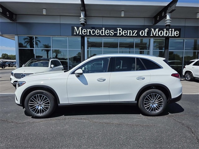 2026 Mercedes-Benz GLC Base's photo