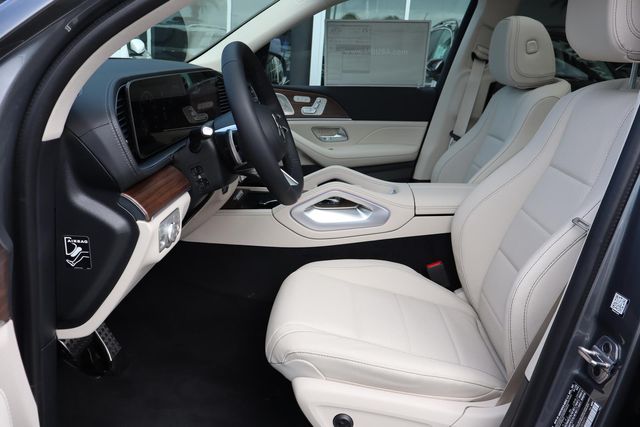 2025 Mercedes-Benz GLS Base - Photo 6