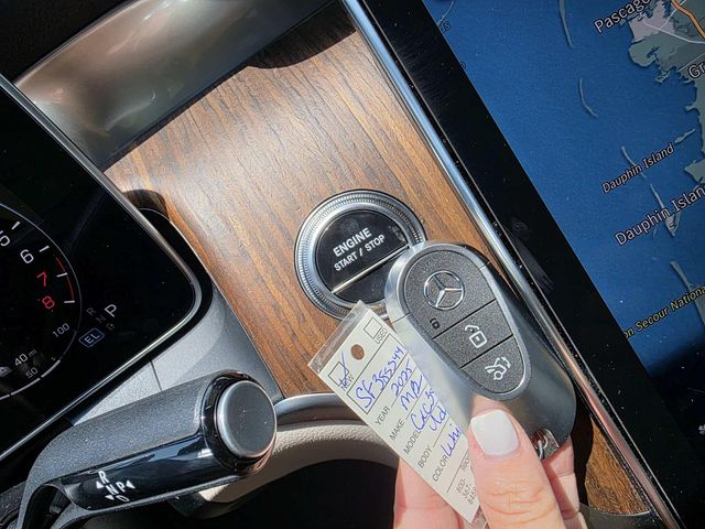 2025 Mercedes-Benz GLC Base - Photo 13