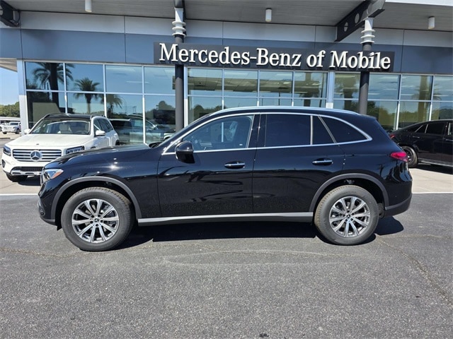 2026 Mercedes-Benz GLC Base's photo