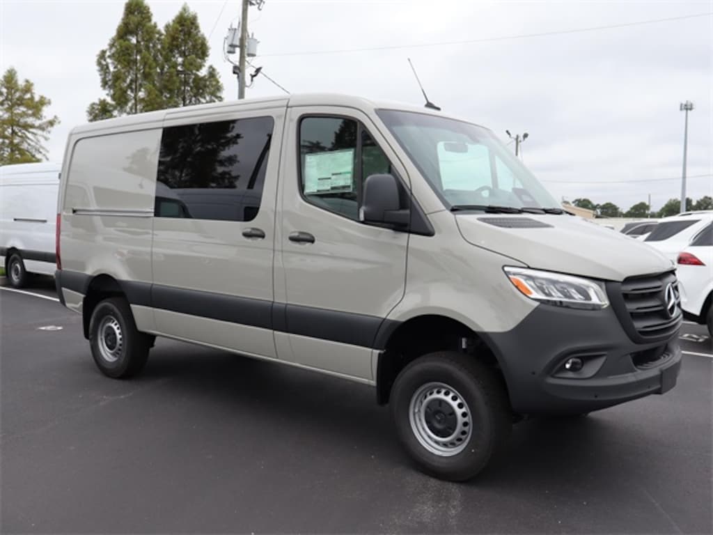 New 2025 Mercedes-Benz Sprinter 2500 LOW TOP Crew 144 WB Van Crew Van