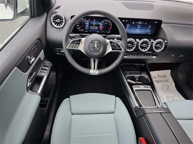 2026 Mercedes Benz GLA 250 photo 3