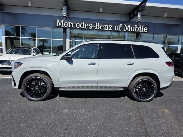 2026 Mercedes-Benz GLS Base's photo