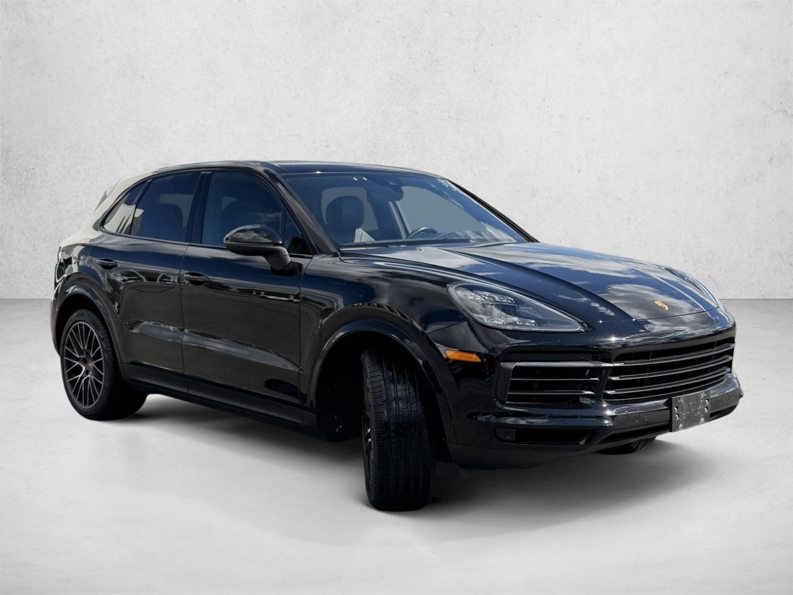 2020 Porsche Cayenne photo 3