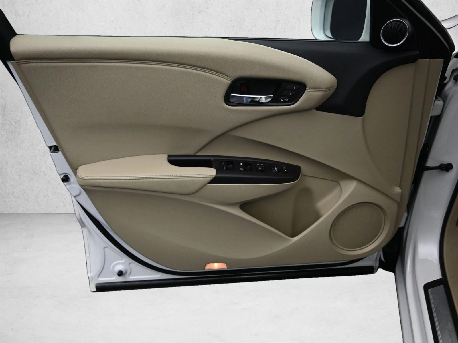 2015 ACURA RDX - Image 19