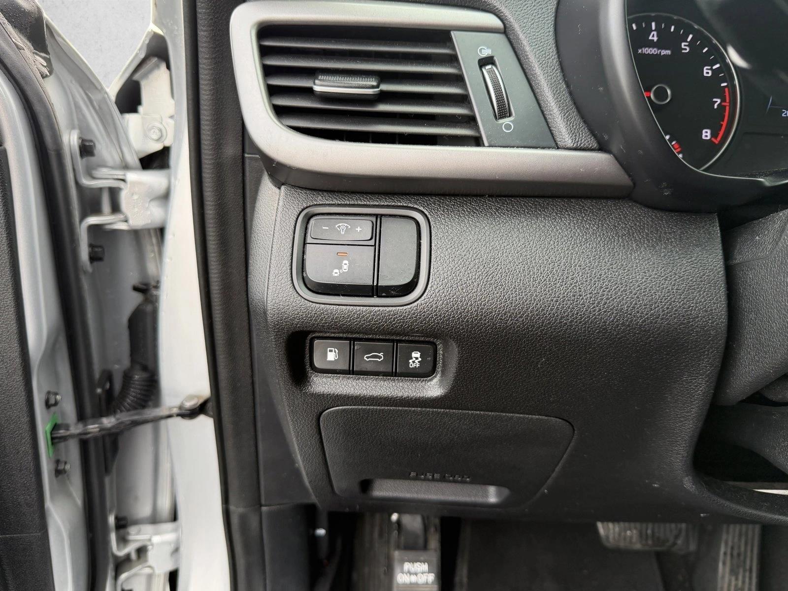 2018 KIA OPTIMA - Image 13