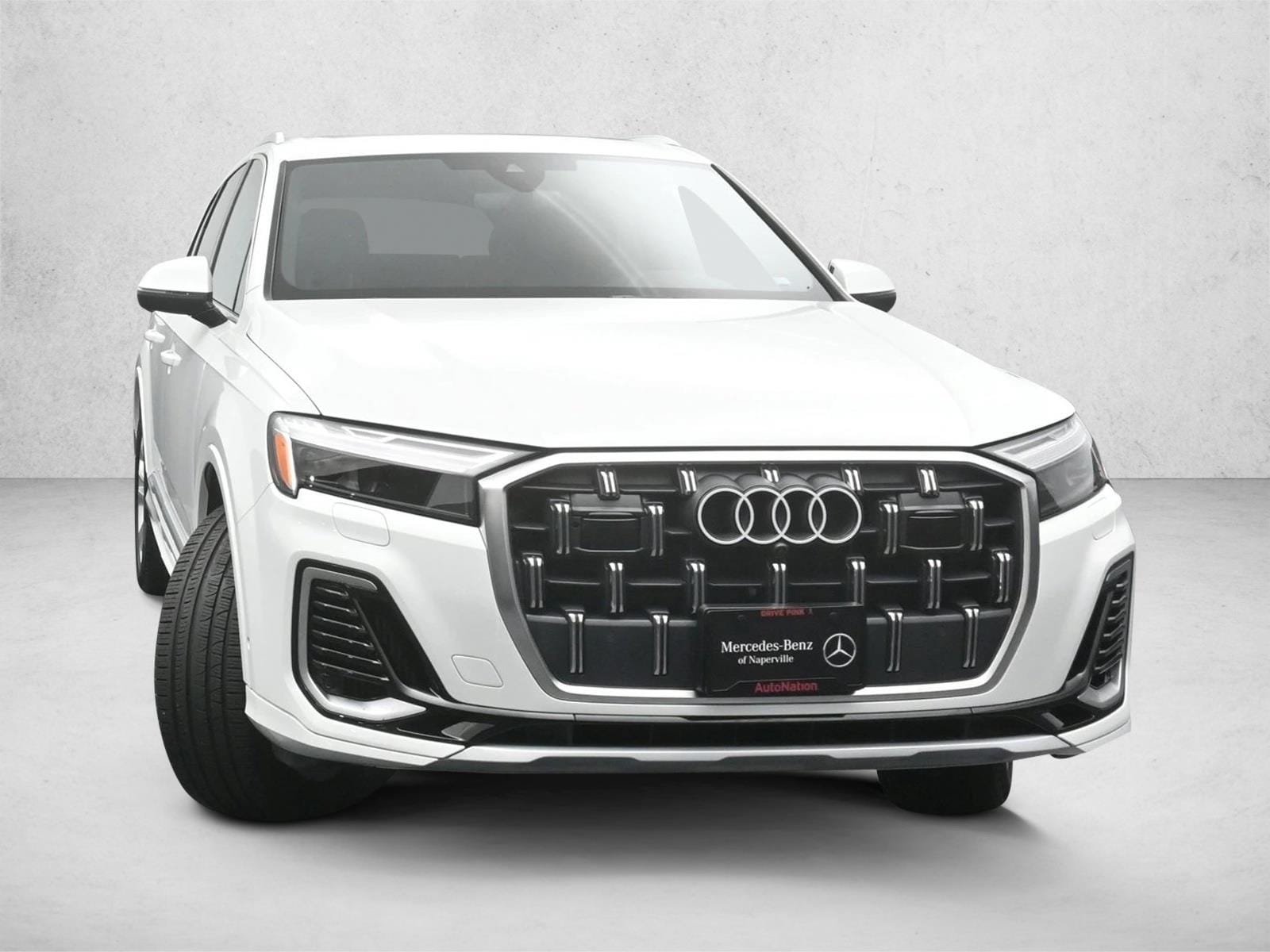 2025 AUDI Q7 - Image 3