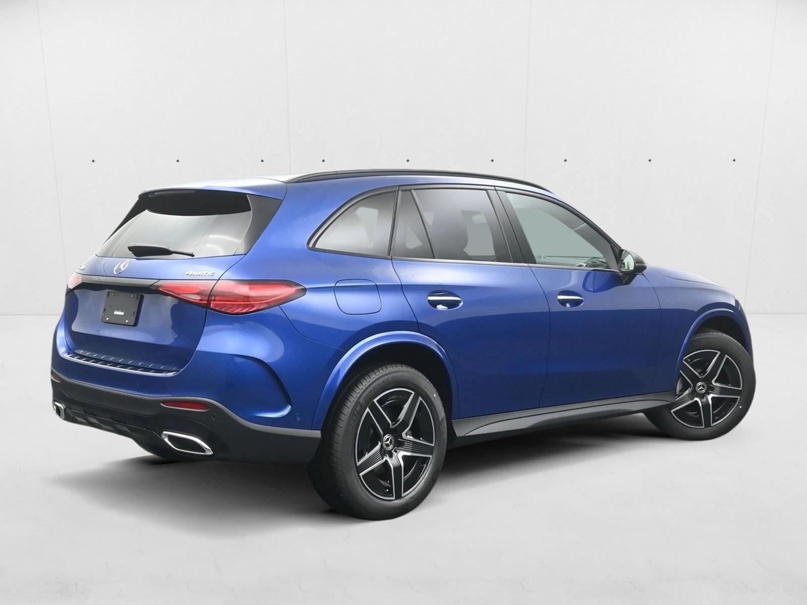 2025 Mercedes Benz GLC 300 4MATIC photo 2