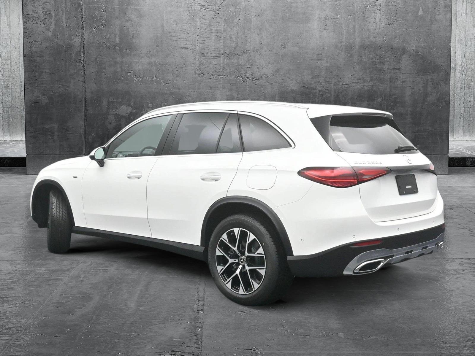 2025 Mercedes Benz GLC 350e 4MATIC photo 3