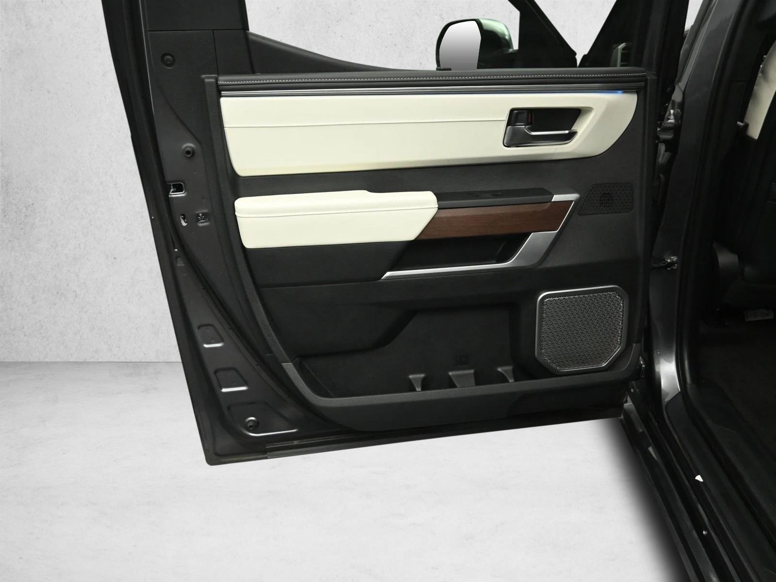 2023 TOYOTA TUNDRA - Image 22