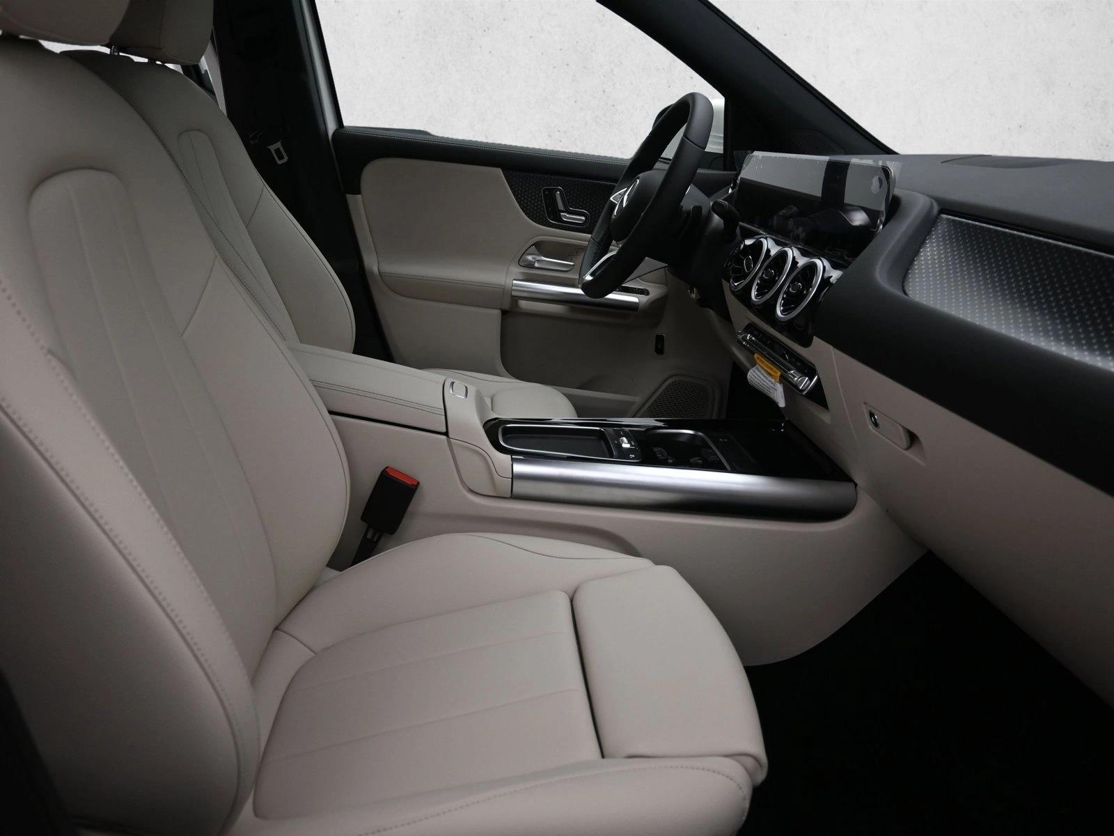 2025 MERCEDES-BENZ GLA-CLASS - Image 26