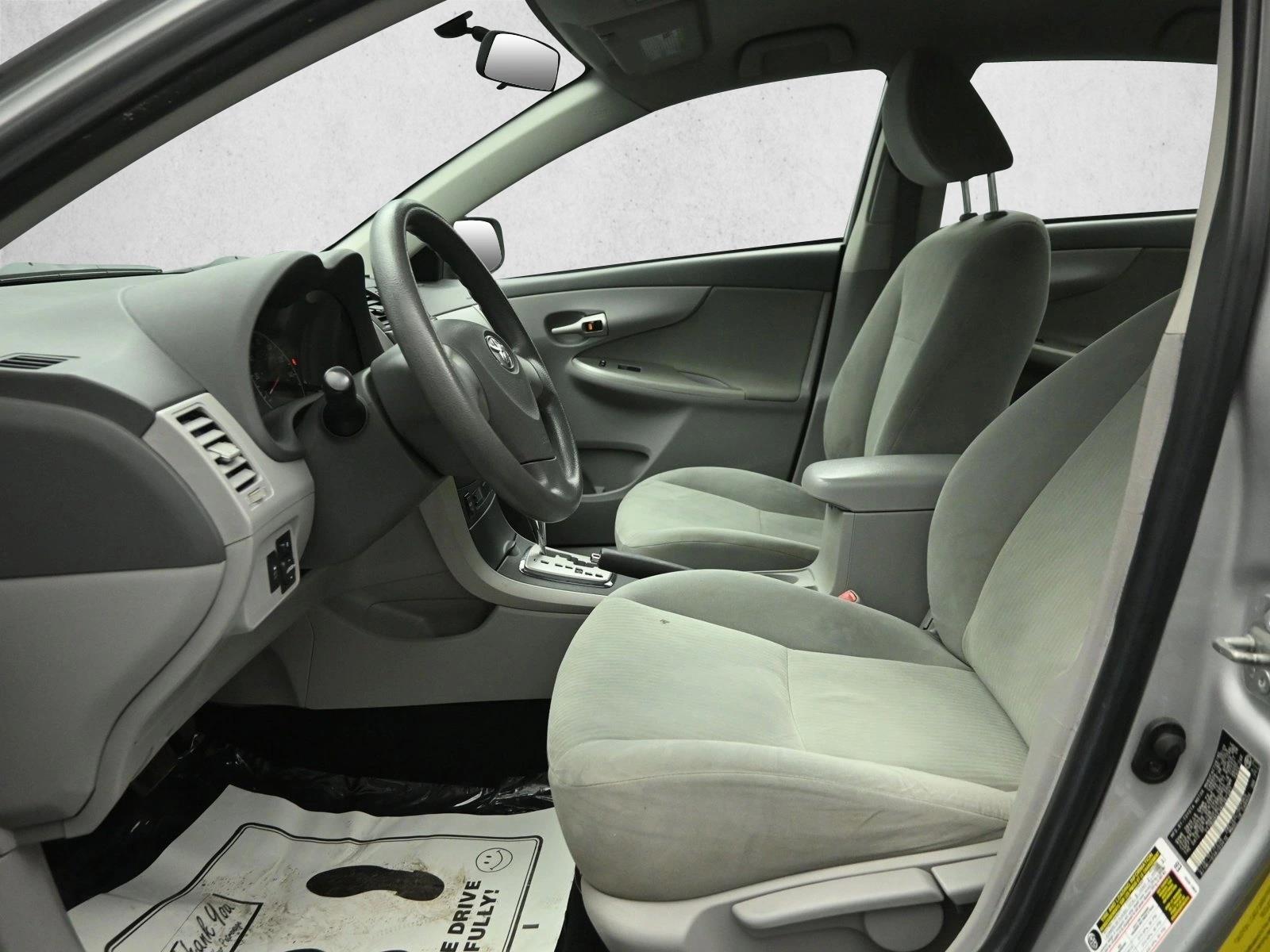 2010 TOYOTA COROLLA - Image 8