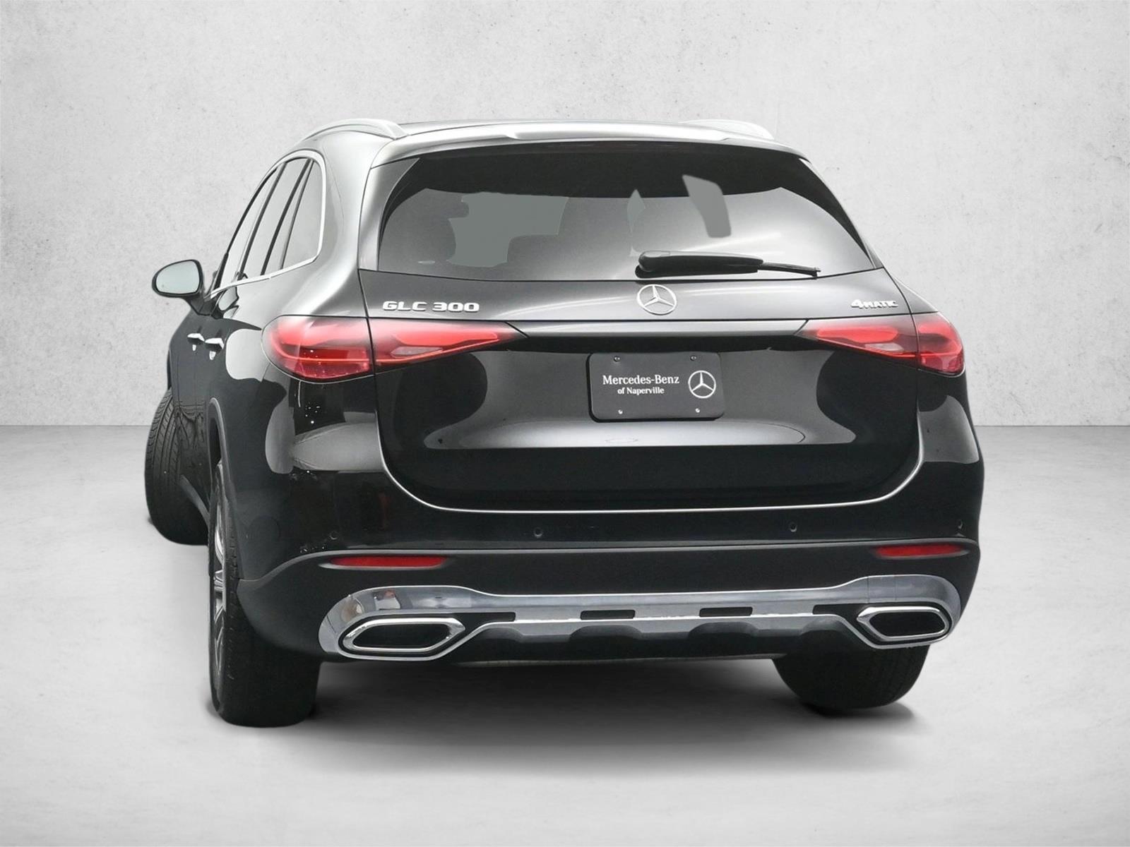 2025 Mercedes Benz GLC 300 4MATIC photo 2