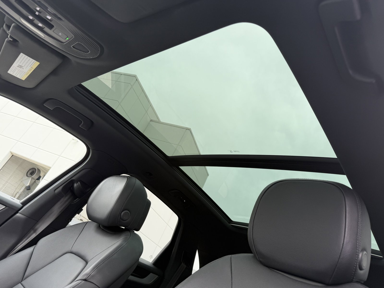 2024 PORSCHE CAYENNE - Image 19