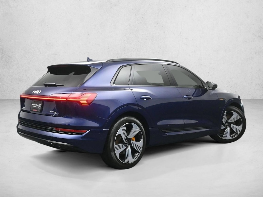 Used 2022 Audi e-tron Premium SUV
