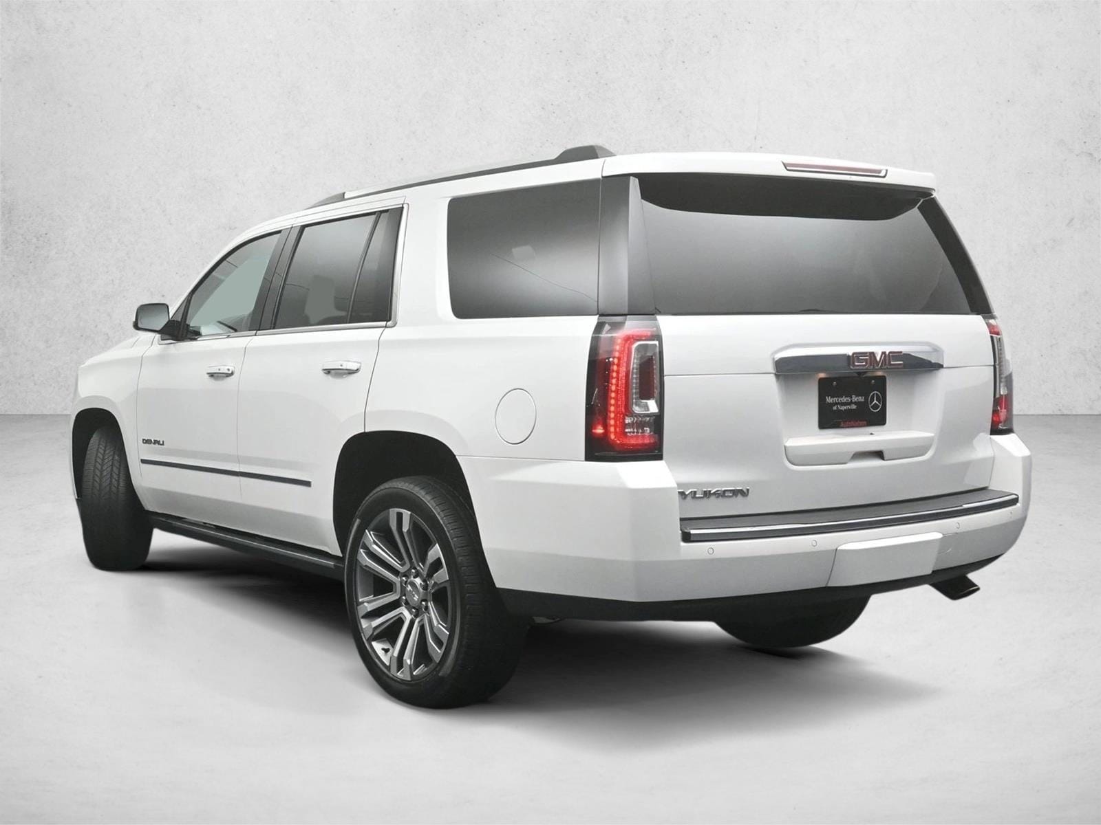 2020 GMC YUKON - Image 4