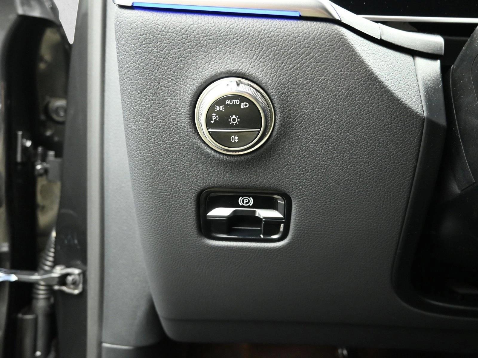 2025 MERCEDES-BENZ GLC-CLASS - Image 17