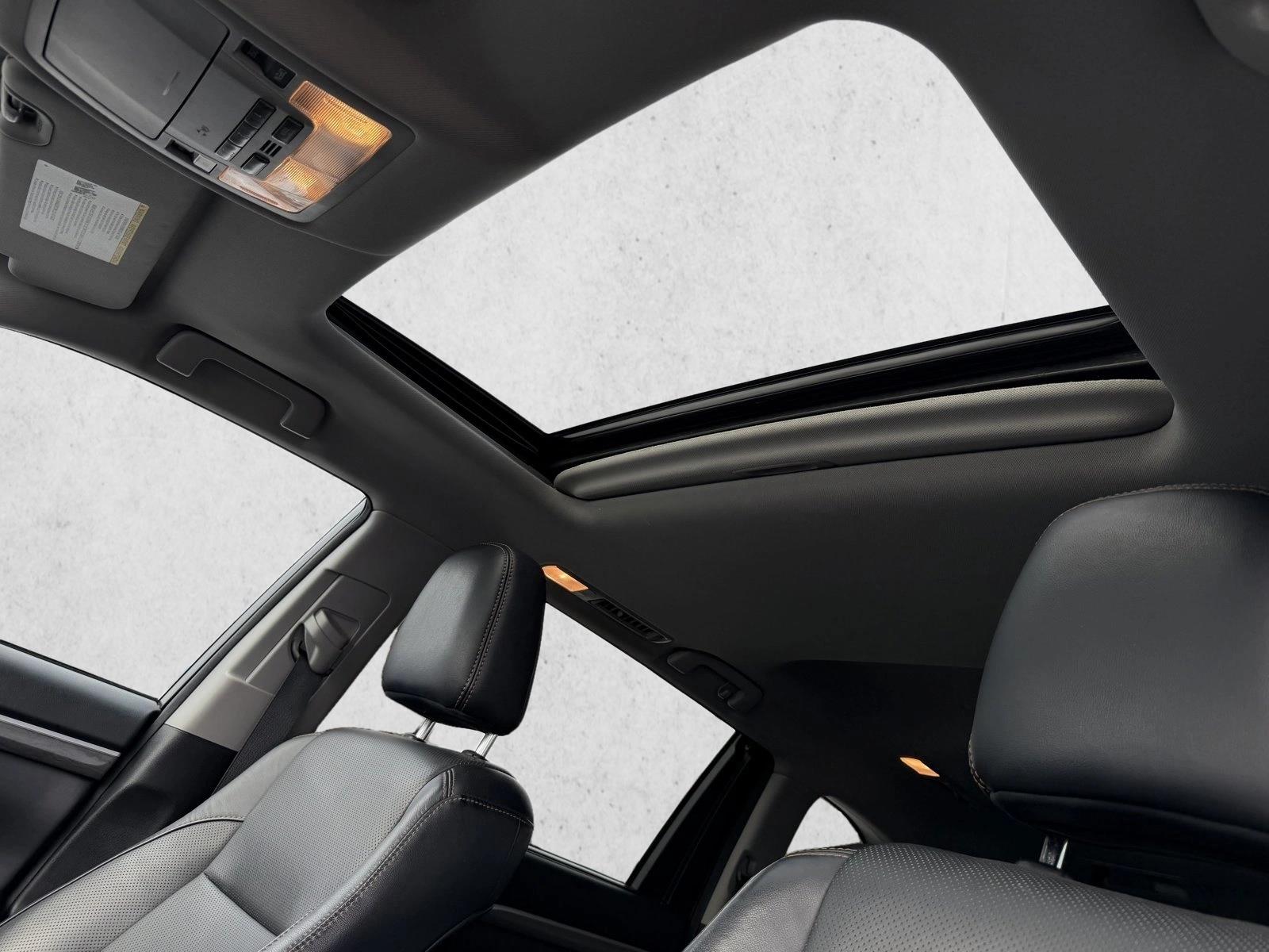 2017 TOYOTA HIGHLANDER - Image 20