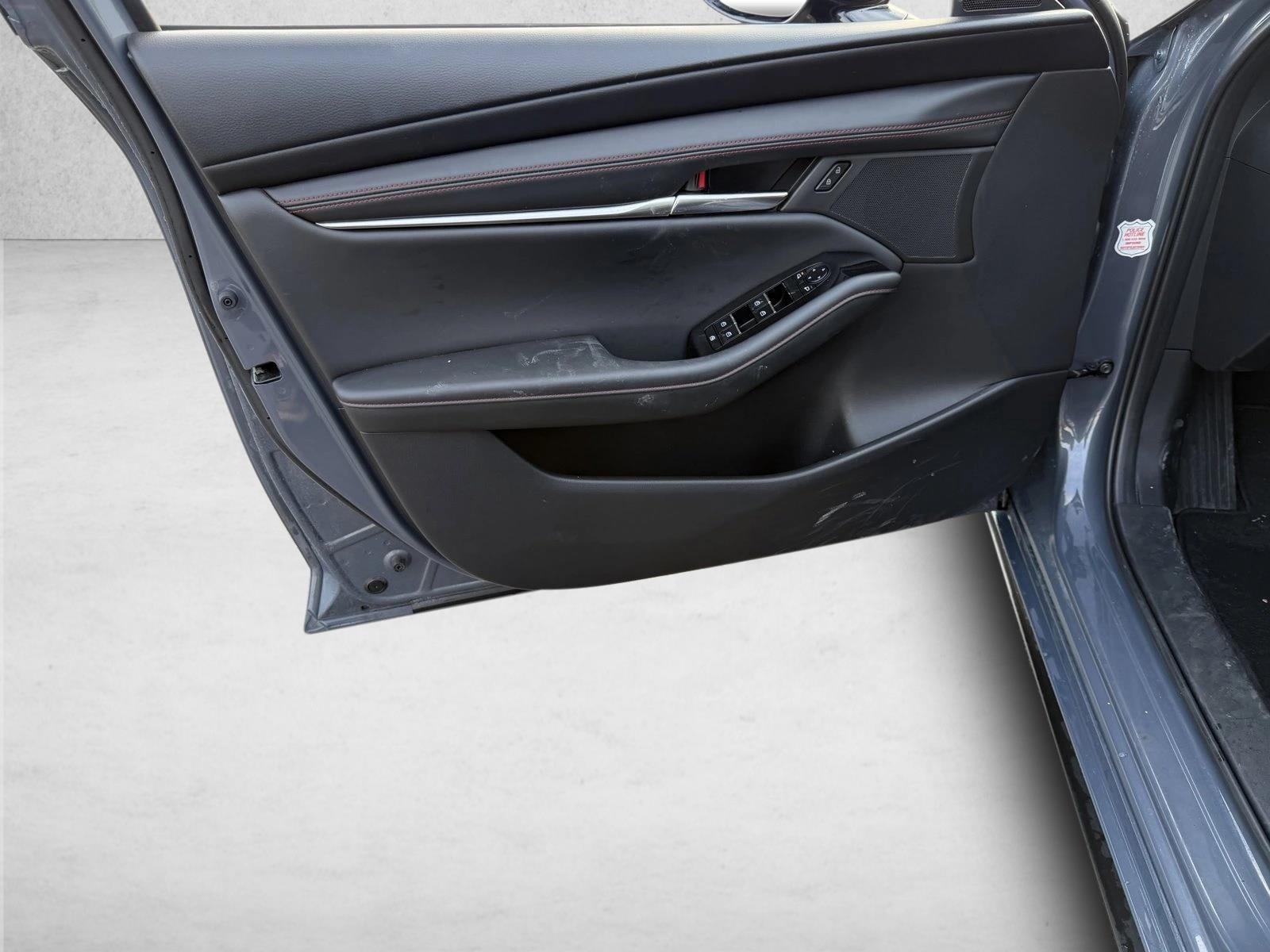 2025 MAZDA MAZDA3 - Image 12