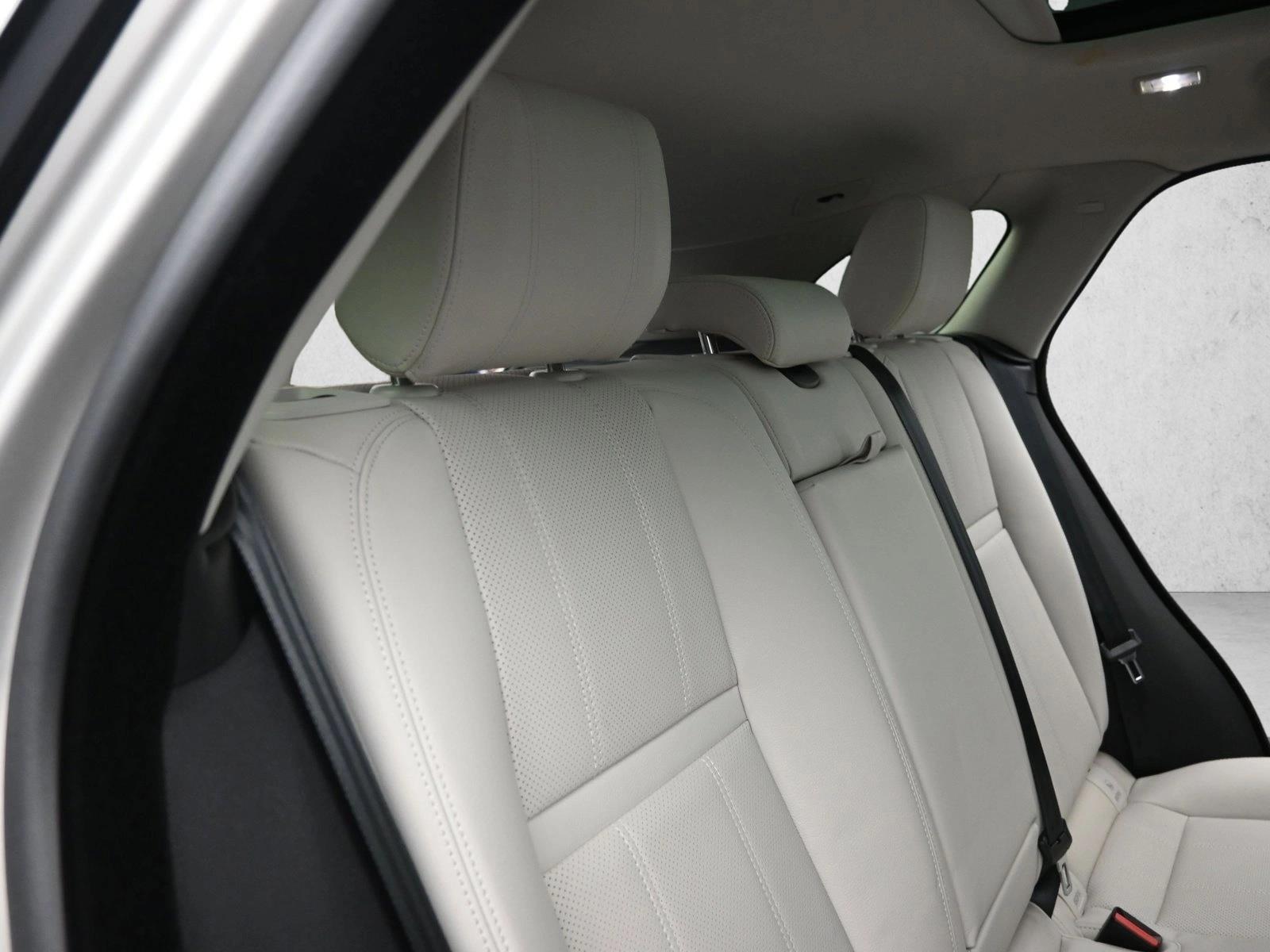 2020 LAND ROVER RANGE ROVER VELAR - Image 26