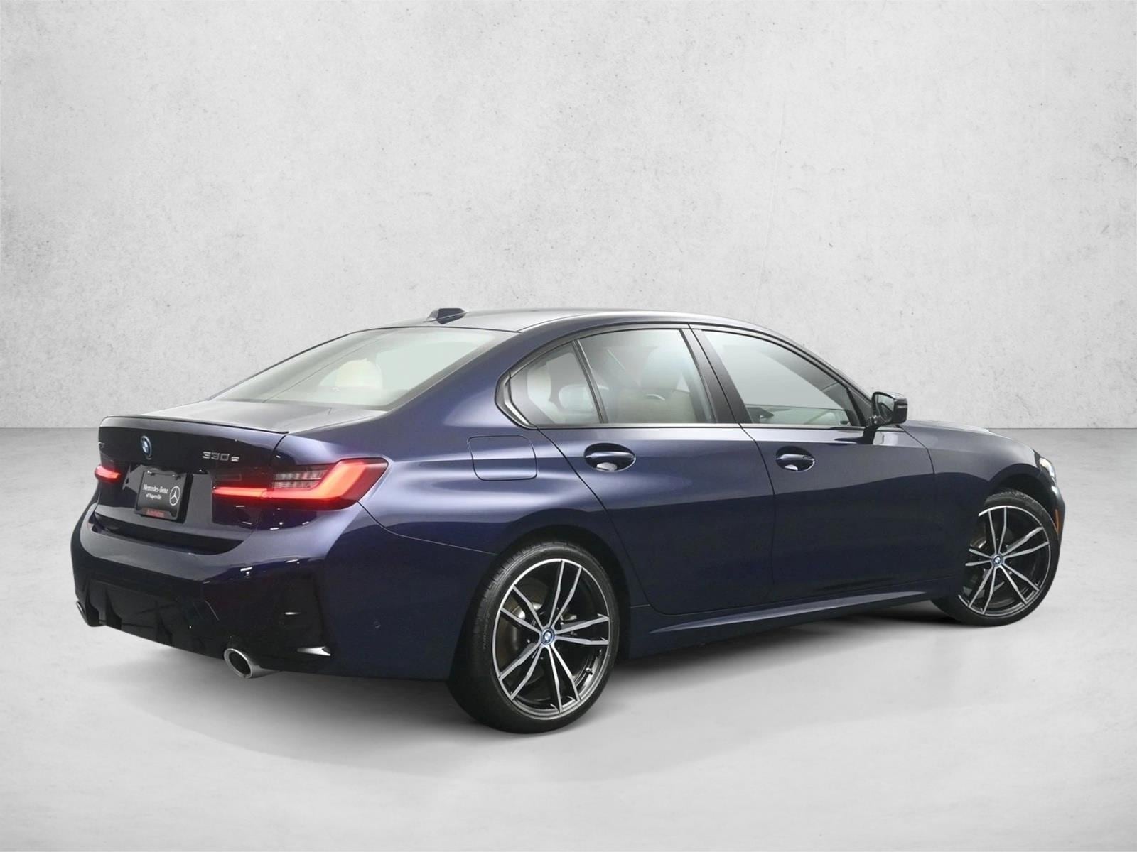 2024 BMW 330E - Image 2