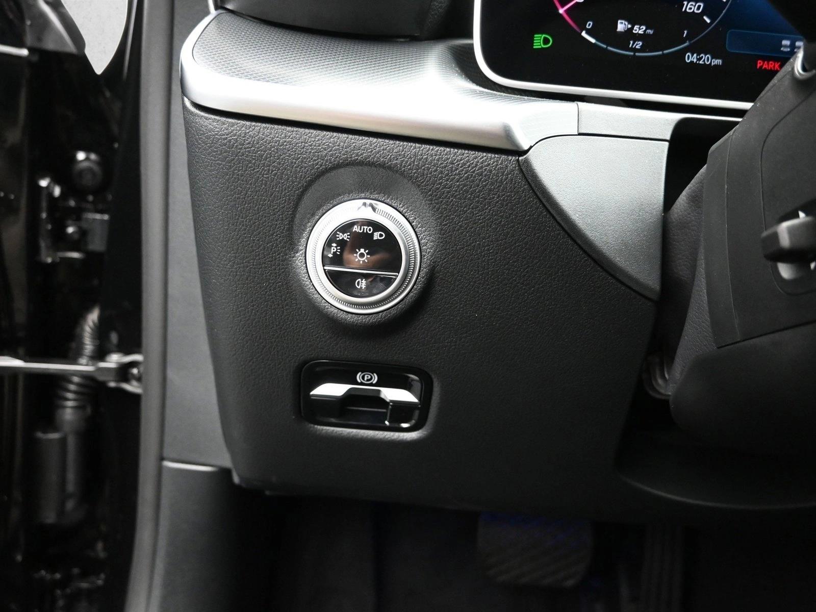 2025 MERCEDES-BENZ C-CLASS - Image 18