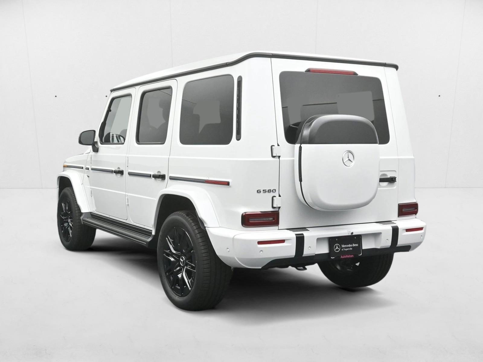 2025 Mercedes Benz G photo 3