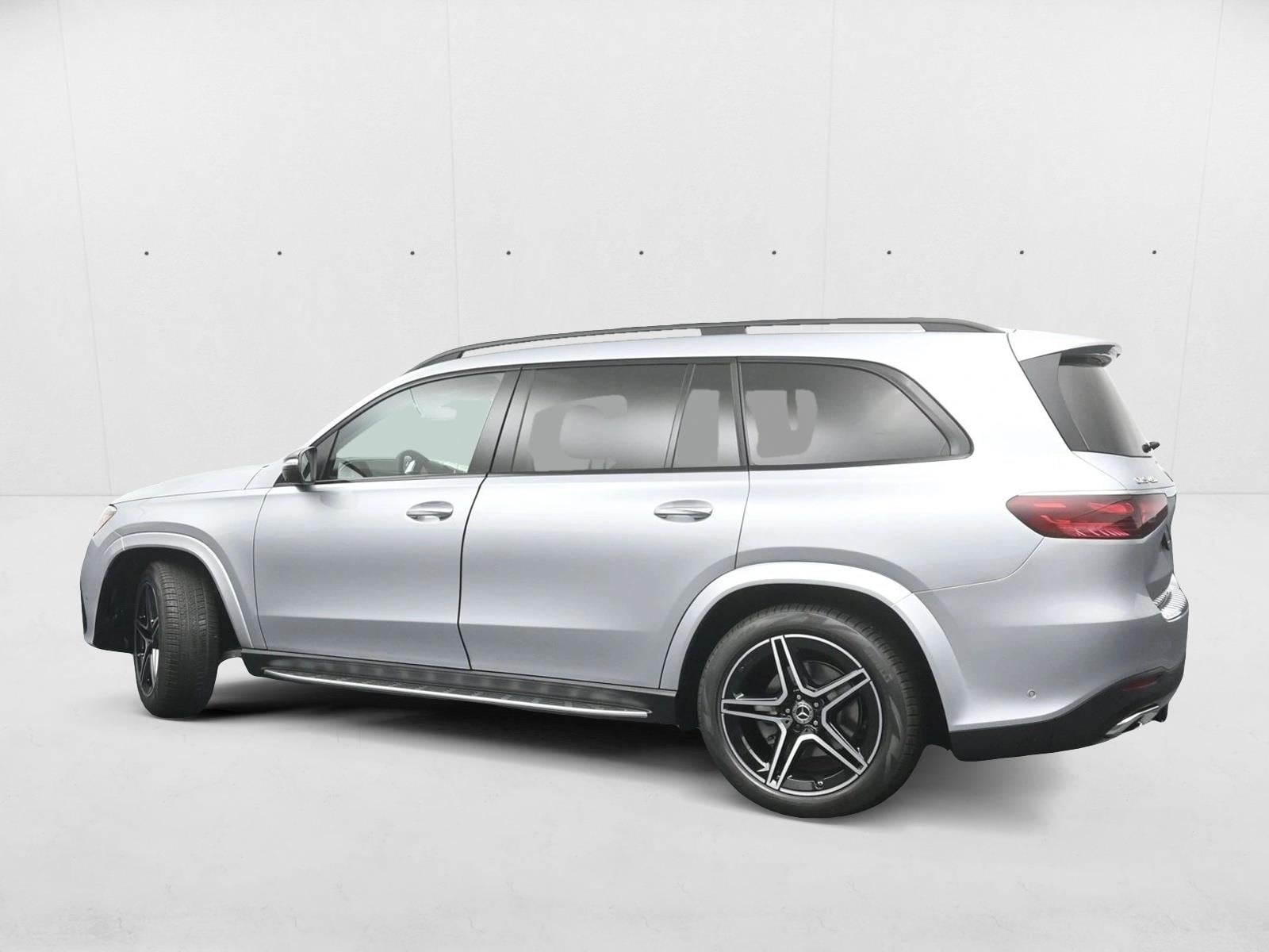 2026 Mercedes Benz GLS 450 4MATIC photo 4