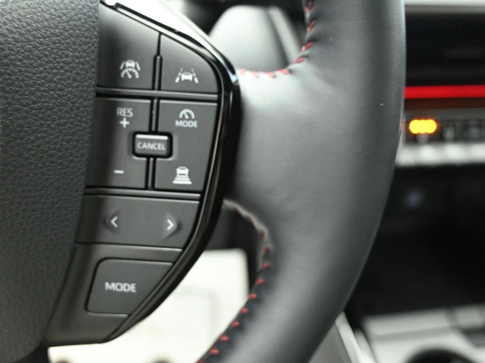 2026 TOYOTA PRIUS PRIME (PHEV) - Image 14