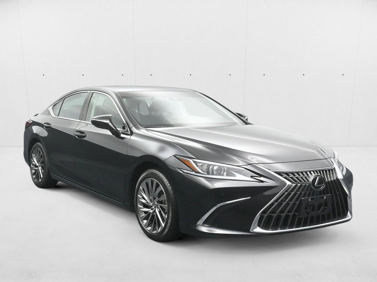 2024 Lexus ES 300h Luxury photo 4