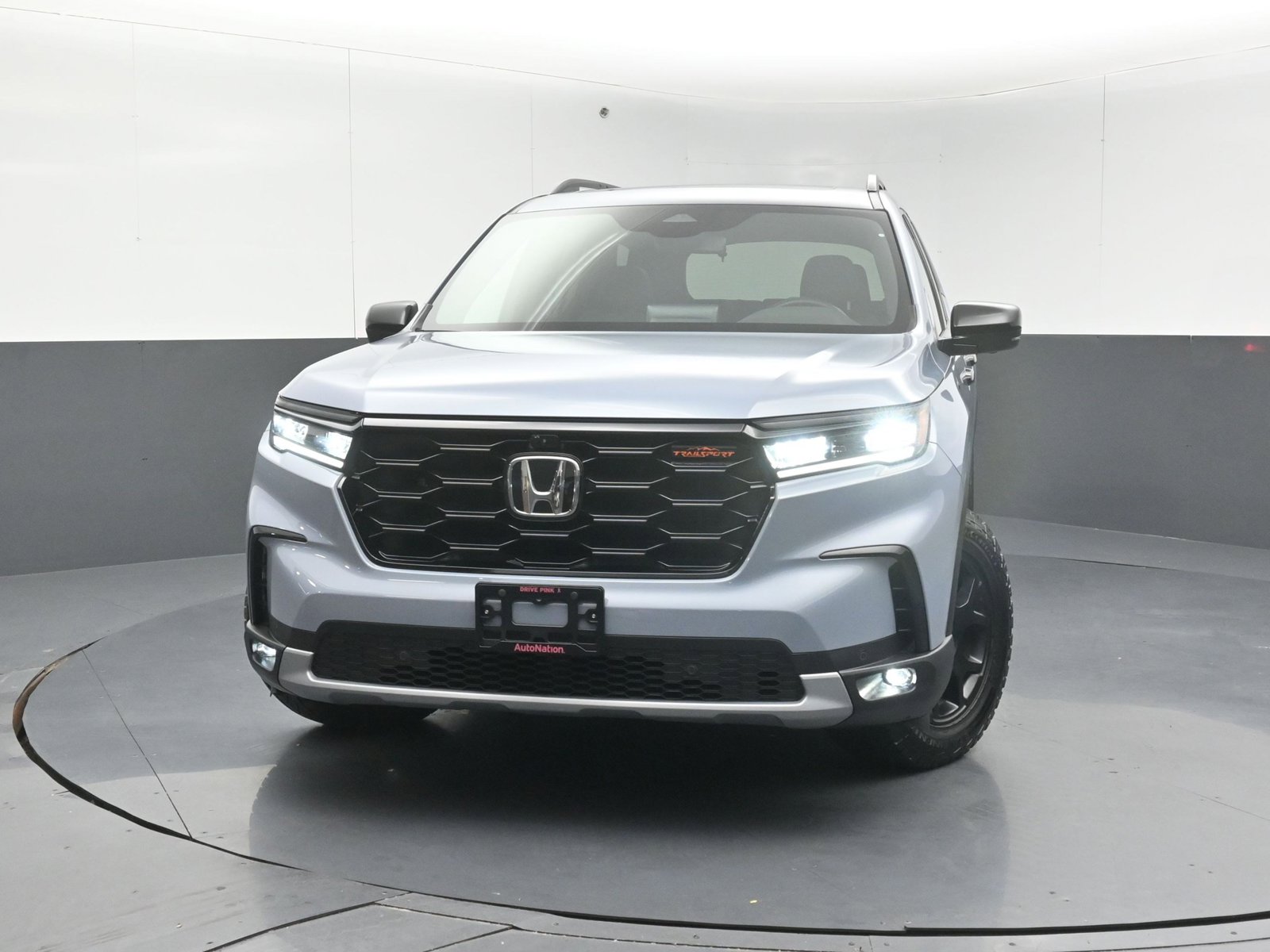 2024 Honda Pilot TrailSport photo 3