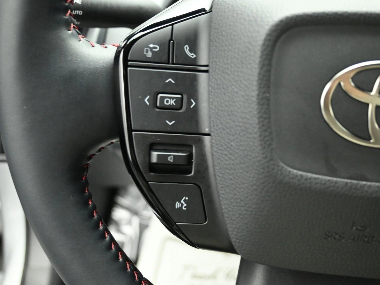 2026 TOYOTA PRIUS PRIME (PHEV) - Image 12