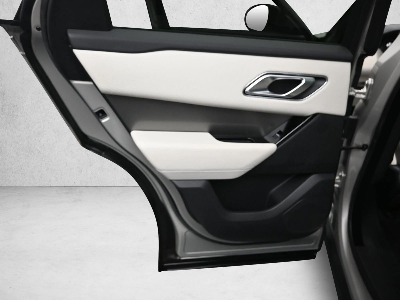 2020 LAND ROVER RANGE ROVER VELAR - Image 23