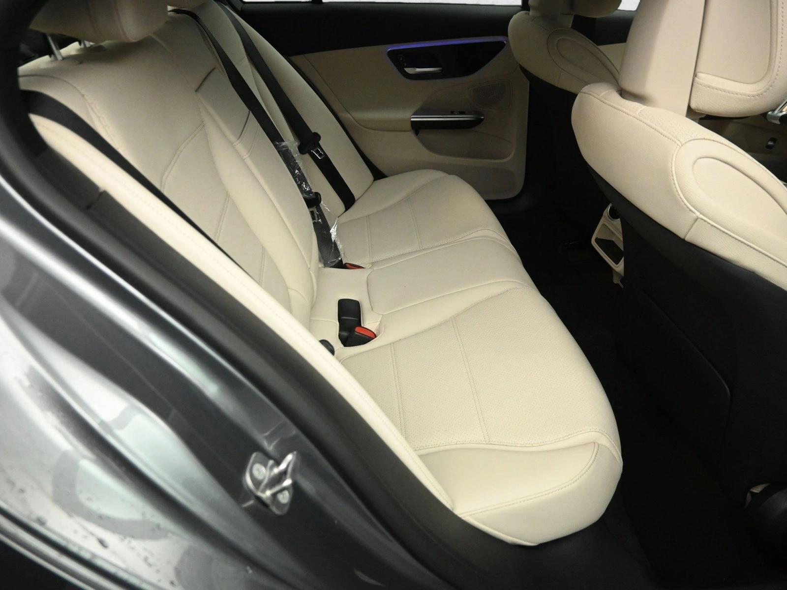 2026 MERCEDES-BENZ C-CLASS - Image 16