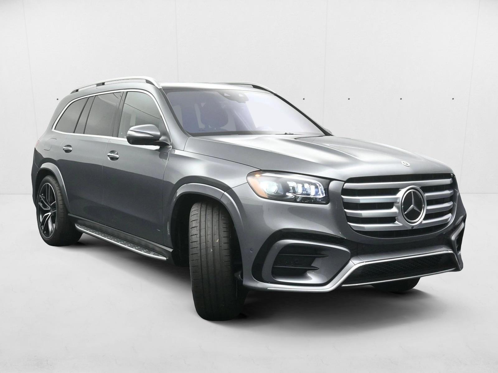 2026 Mercedes Benz GLS 580 4MATIC photo 4