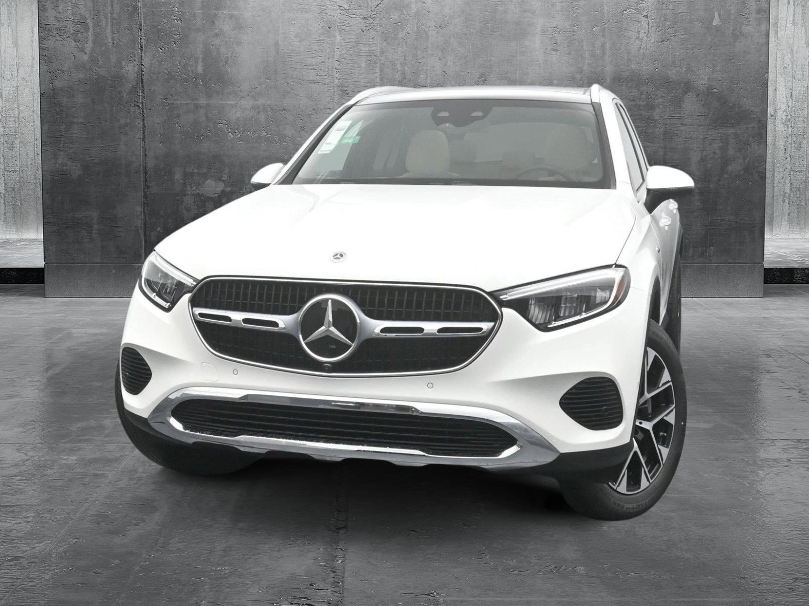 2025 Mercedes Benz GLC 350e 4MATIC photo 2