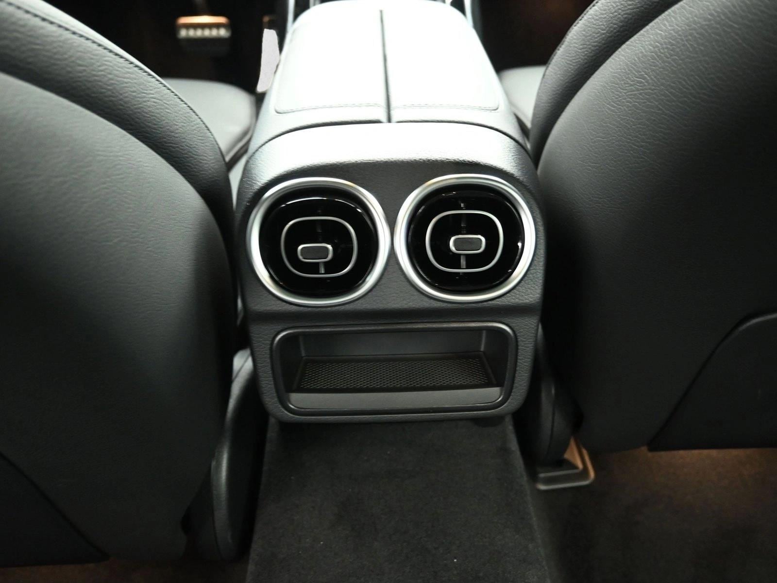 2025 MERCEDES-BENZ C-CLASS - Image 21