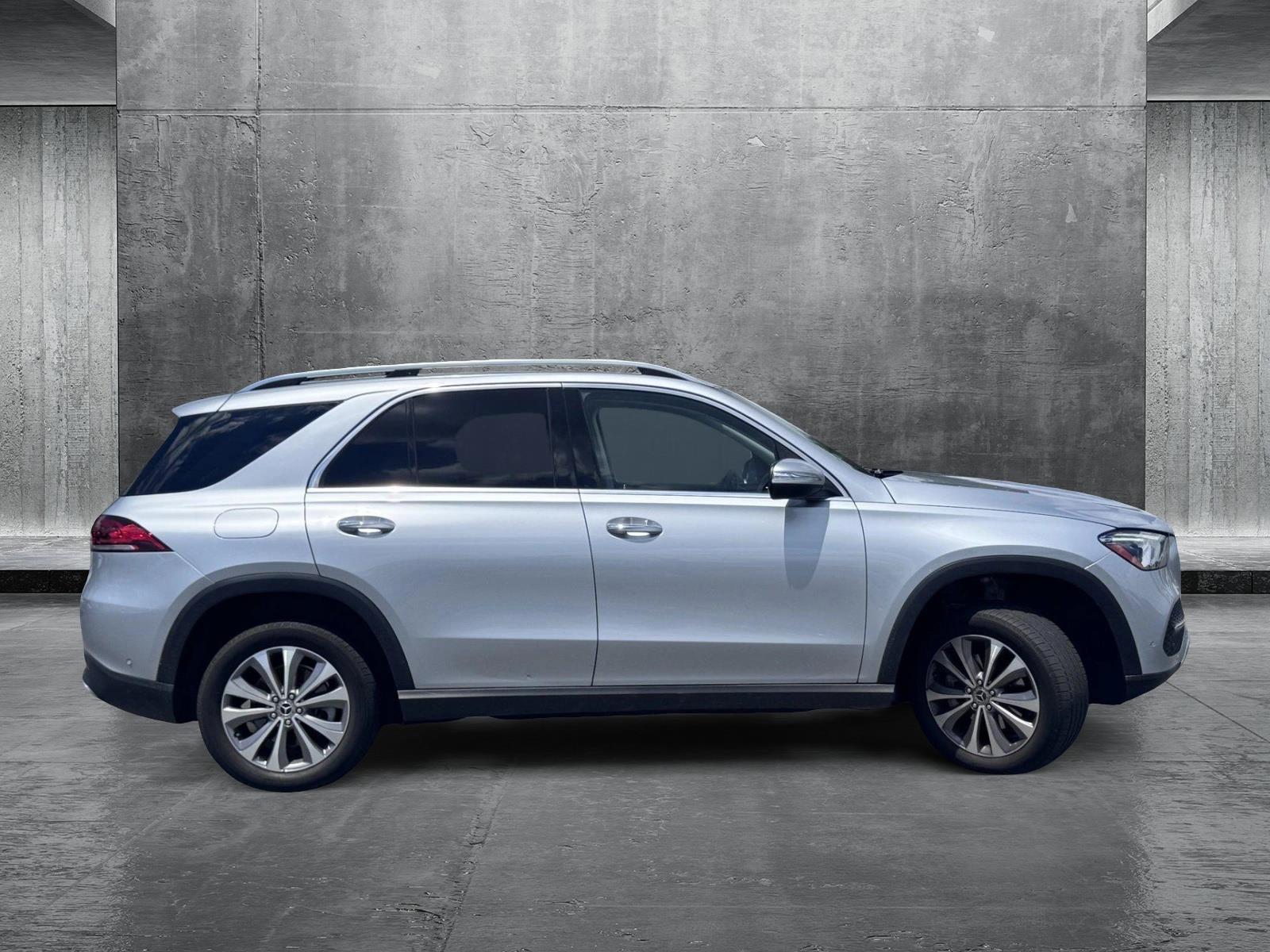 2022 Mercedes Benz GLE 350 4MATIC photo 4