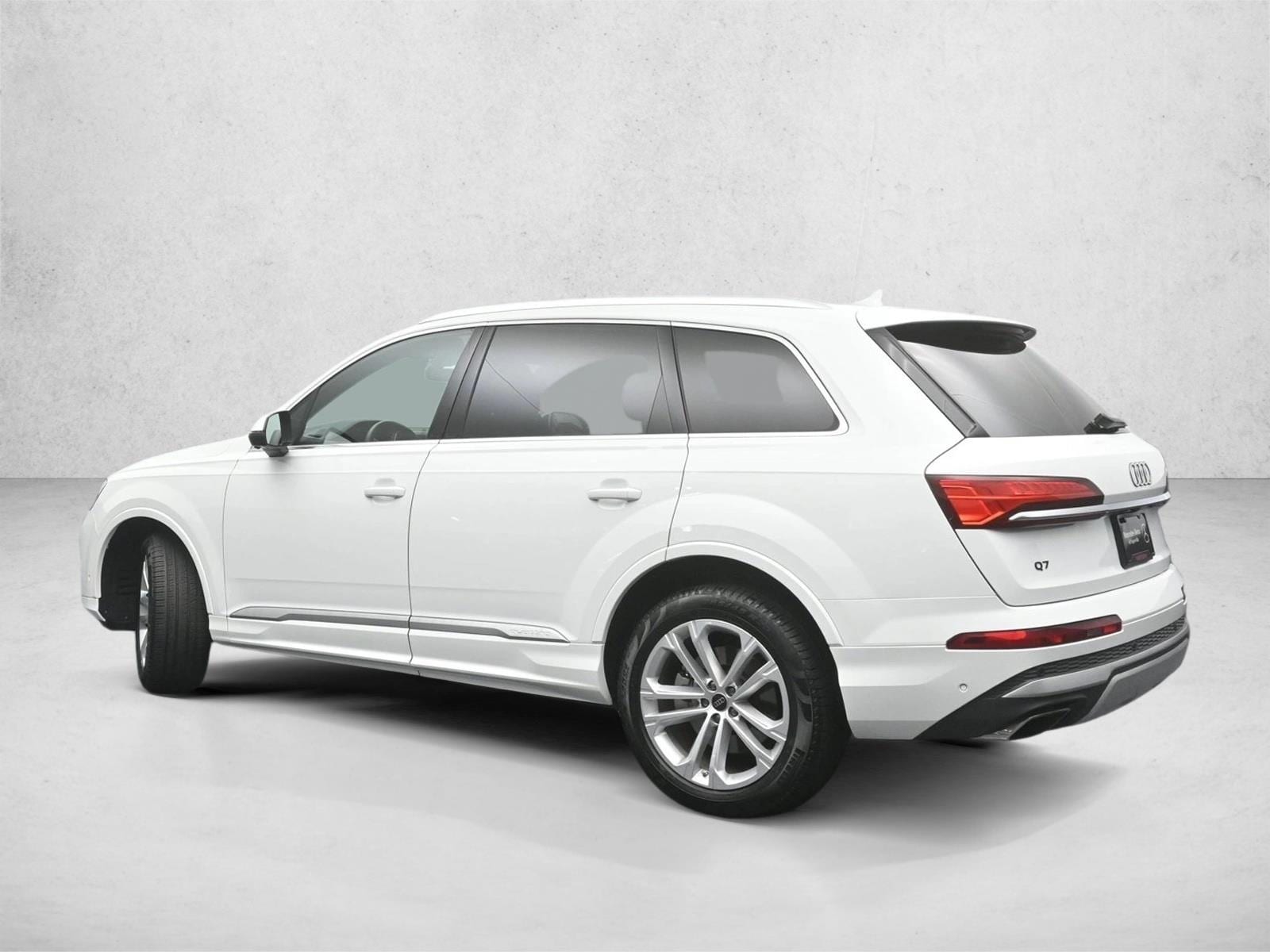 2025 AUDI Q7 - Image 6