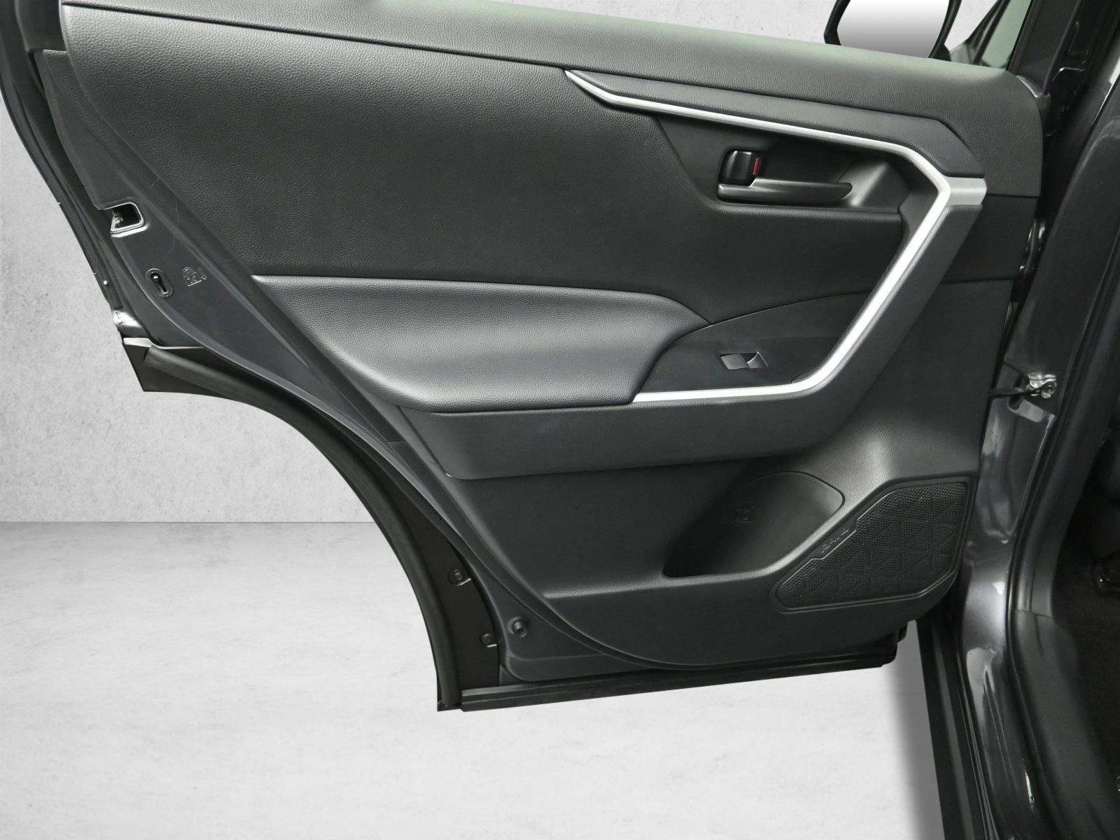 2022 TOYOTA RAV4 - Image 23