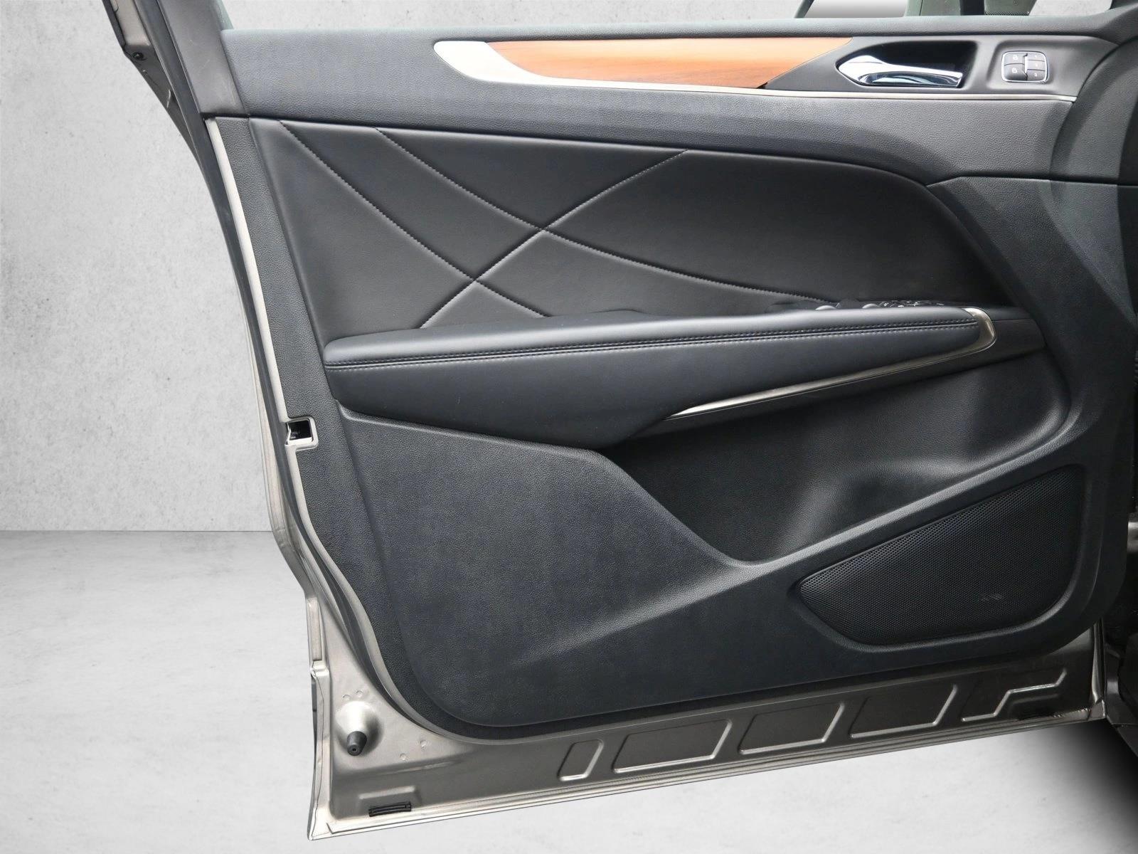 2017 LINCOLN MKC - Image 10