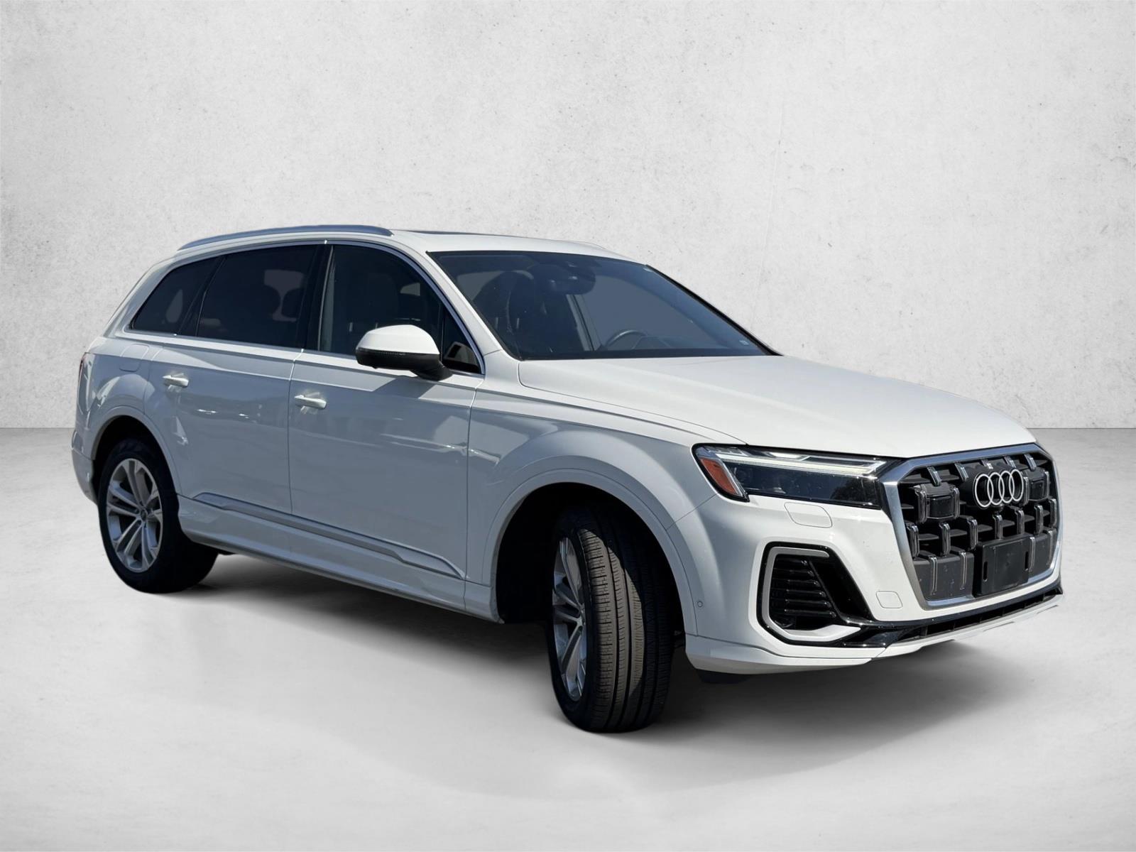 2025 Audi Q7 55 Premium photo 3