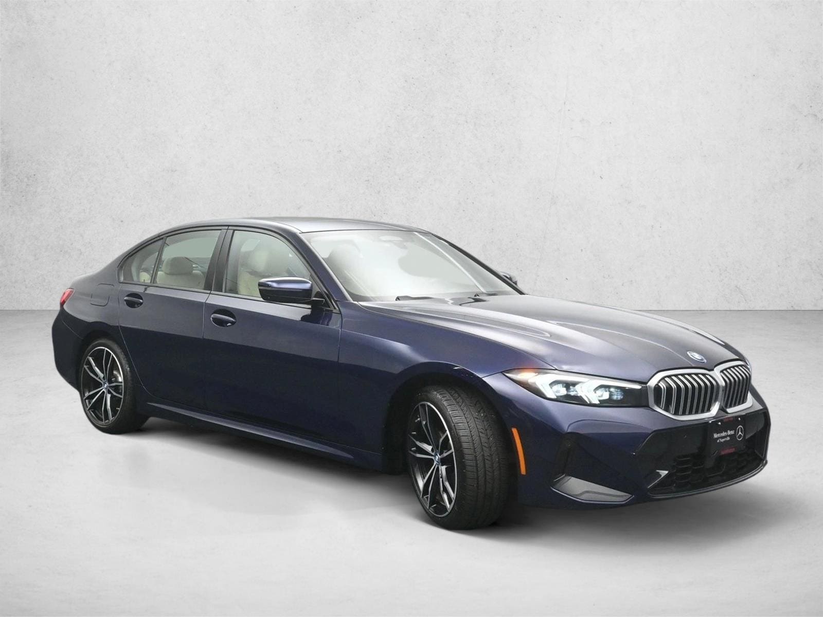 2024 BMW 330E - Image 4