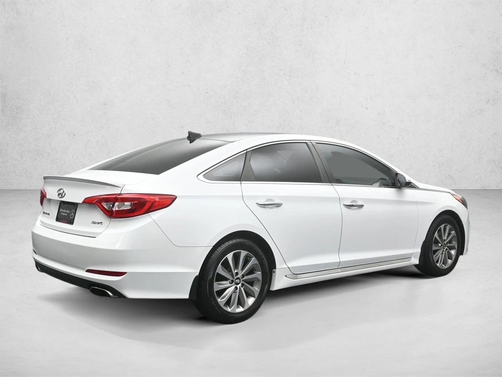 Used 2016 Hyundai Sonata Sport with VIN 5NPE34AFXGH303470 for sale in Naperville, IL