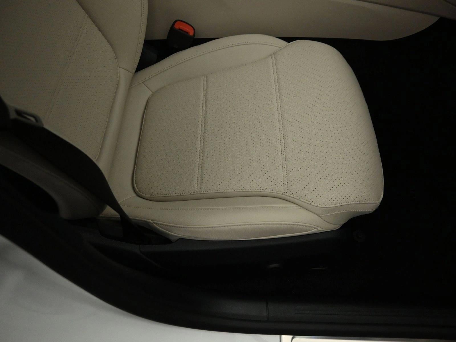 2026 MERCEDES-BENZ C-CLASS - Image 30